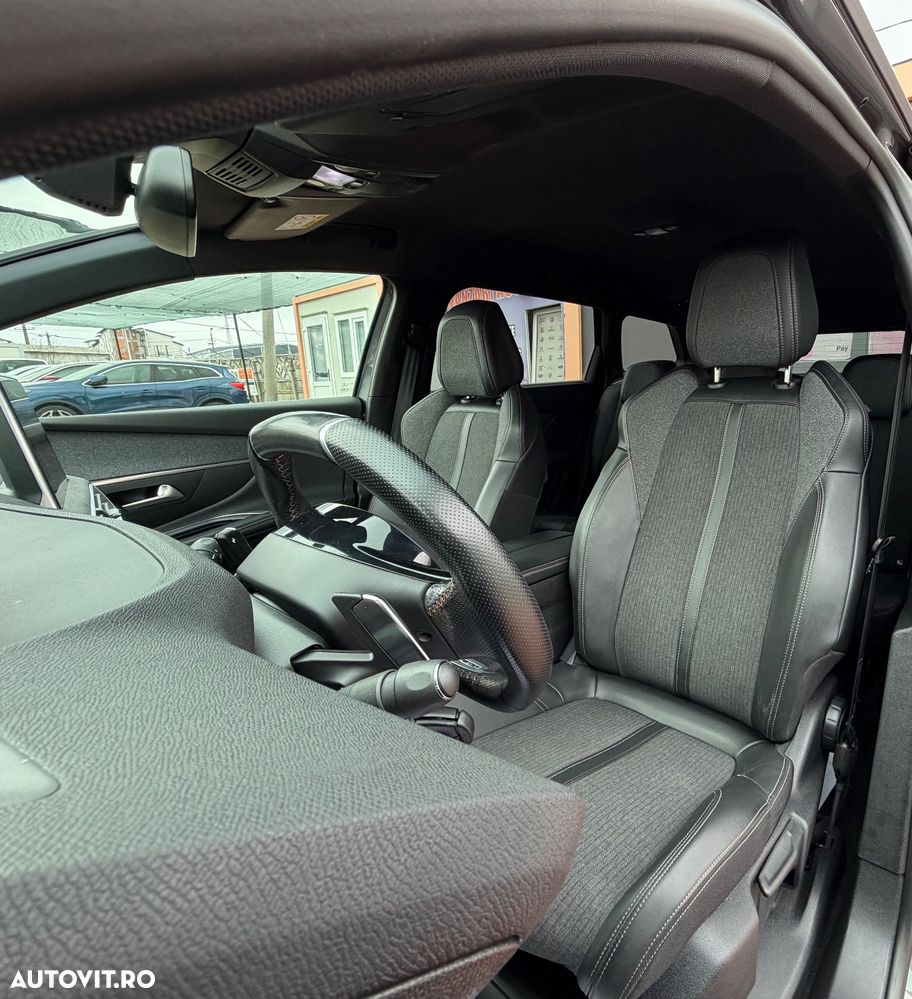 Peugeot 5008 1.6 Puretech Turbo s&s EAT8 GT-Line - 14