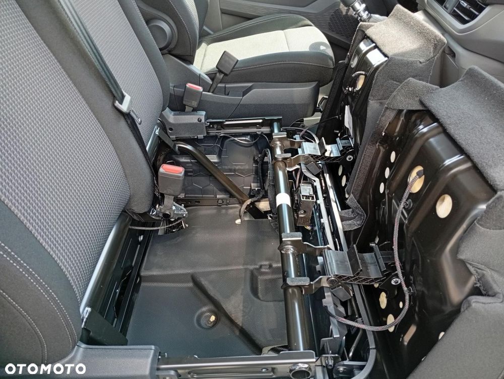 Volkswagen Transporter - 12