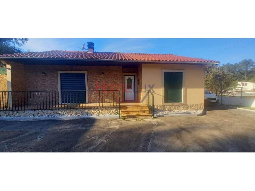 Quinta T2 com Móveis Incluídos junto ao Rio Antuã - Grande imagem: 4/60