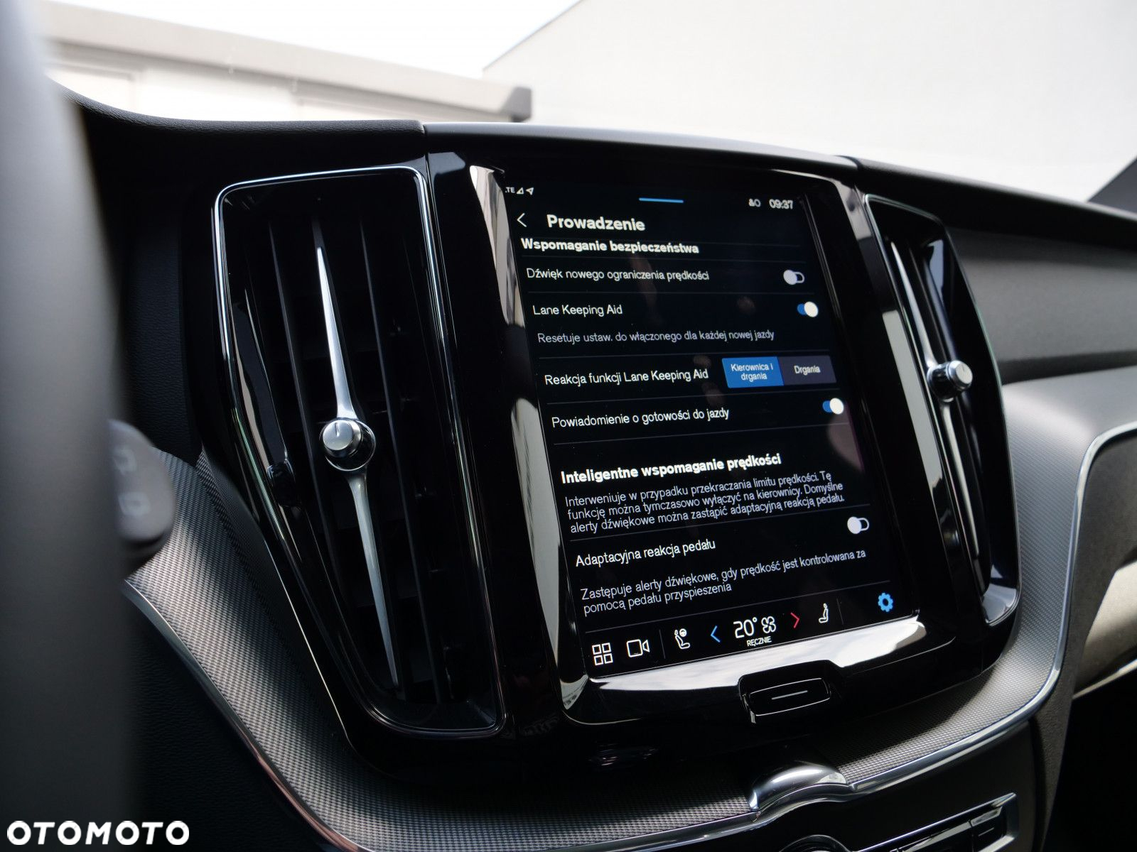 Volvo XC 60 - 30