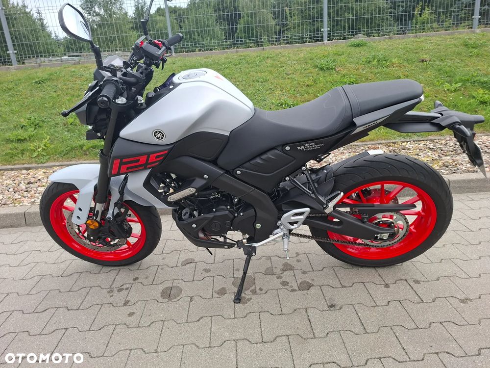 Yamaha MT - 8