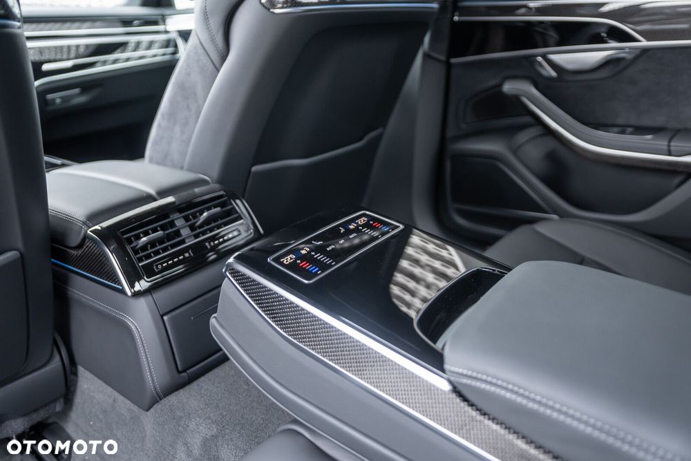 Audi A8 - 17