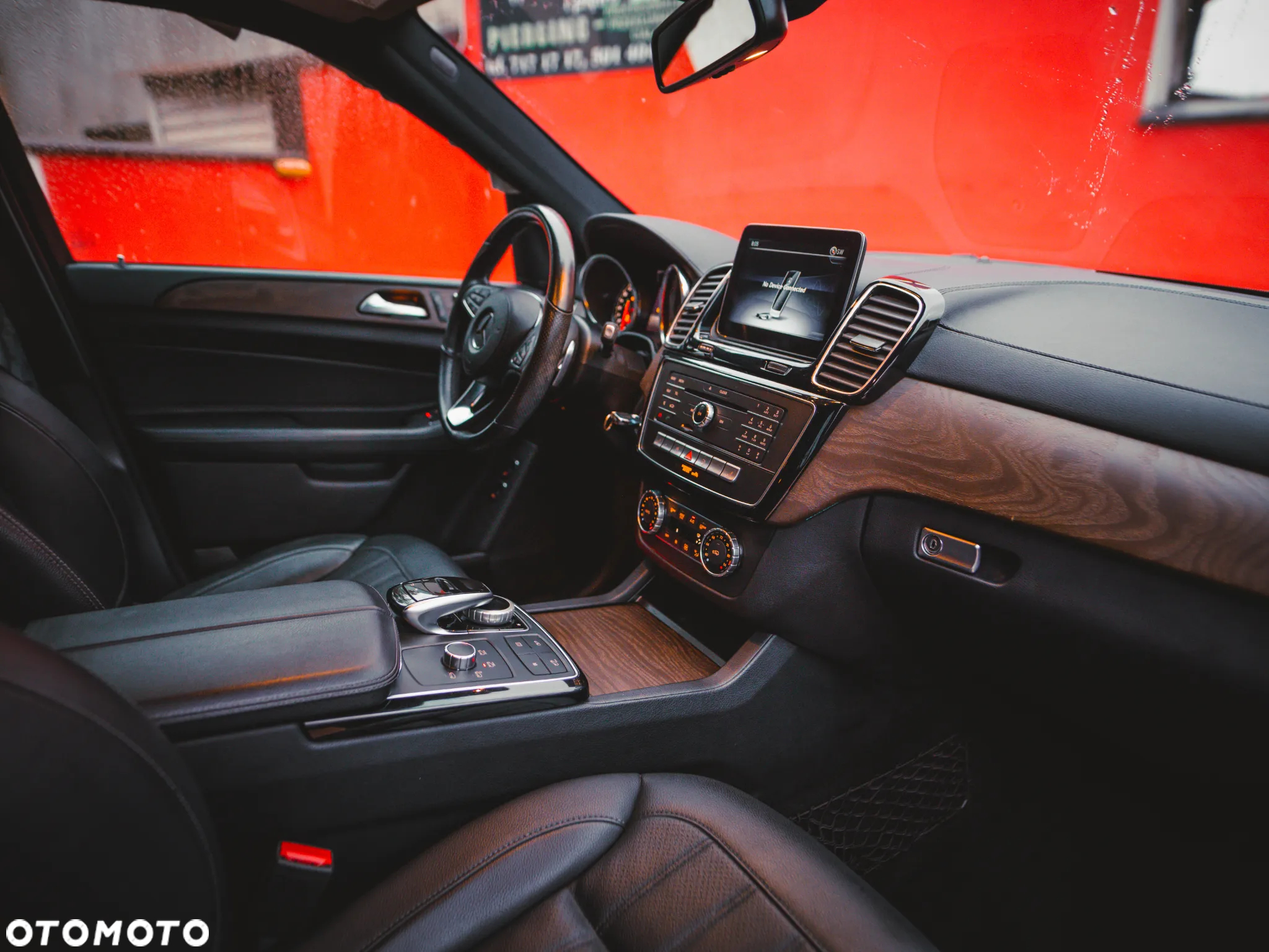Mercedes-Benz GLS 400 4Matic 9G-TRONIC Exclusive - 25