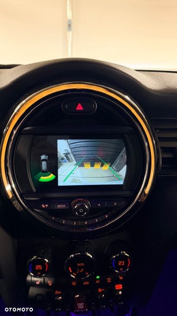 MINI Cooper Standard - 37