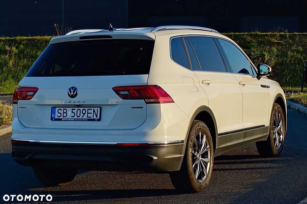 Volkswagen Tiguan 2.0 TSI 4Mot Life DSG - 3