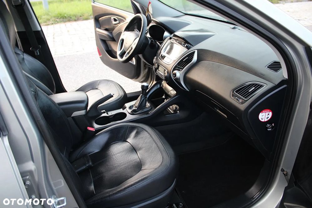 Hyundai ix35 2.0 2WD Style - 19