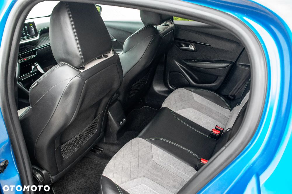 Peugeot 208 e-208 GT Line - 24