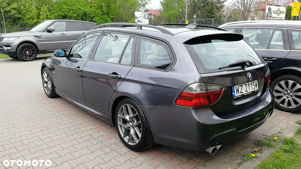 BMW Seria 3 330i - 2