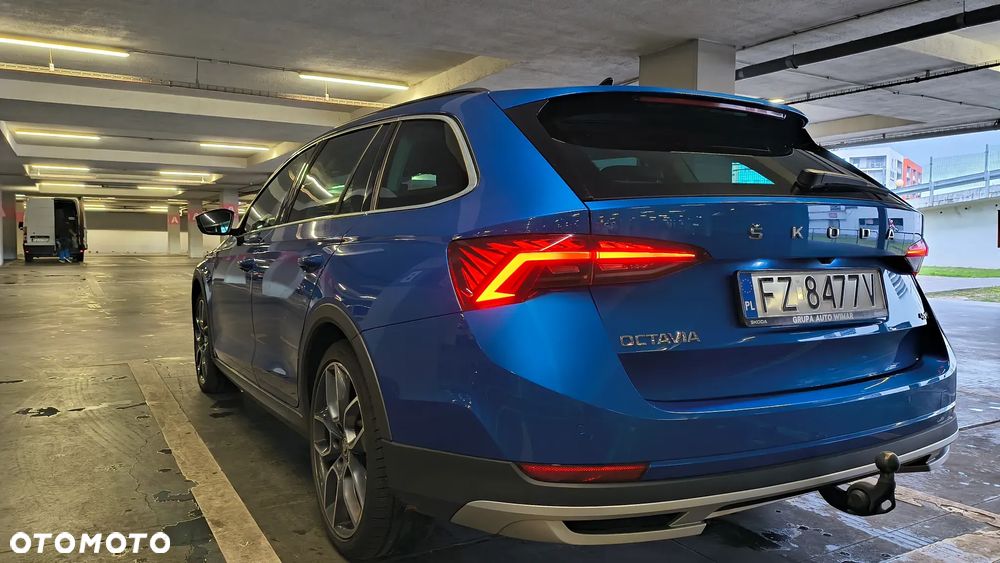 Skoda Octavia 2.0 TSI 4x4 Scout DSG - 8