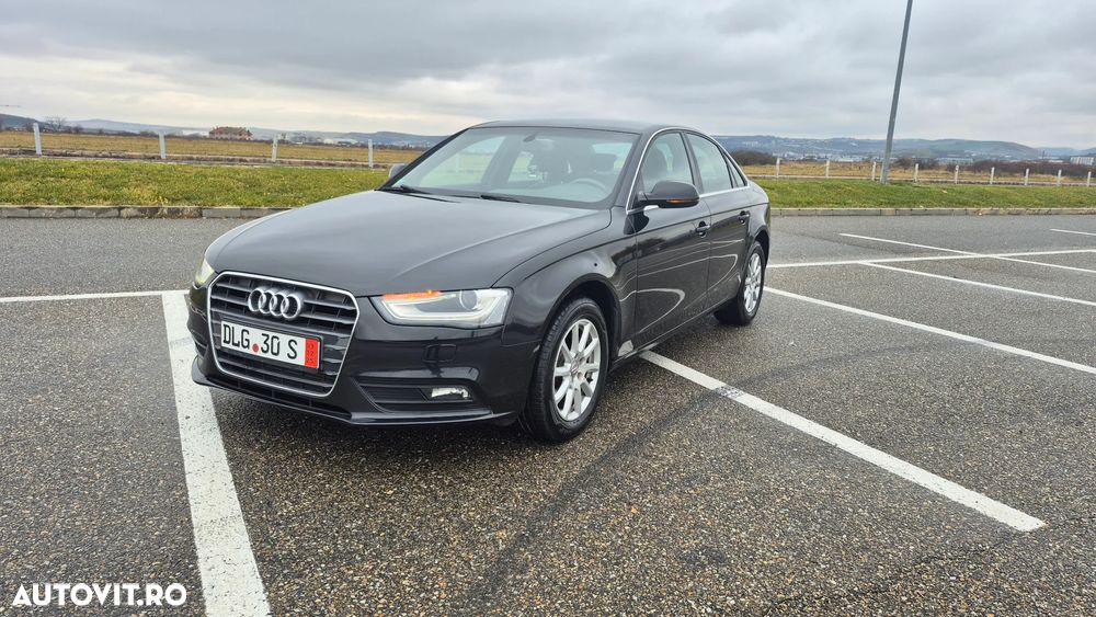 Audi A4 2.0 TDI DPF multitronic Attraction - 1