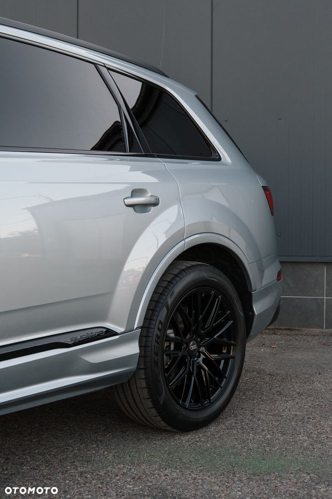 Audi Q7 55 TFSI quattro tiptronic S line - 7