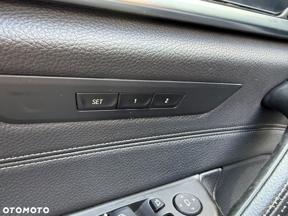 BMW Seria 5 525d M Sport sport - 25