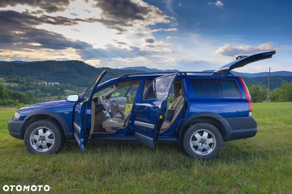 Volvo XC 70 - 8