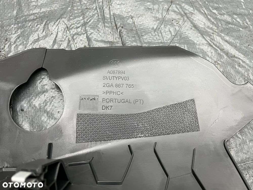 VW T-Roc Osłona słupka C lewa prawa poszycie 2GA867765 2GA867766 - 3