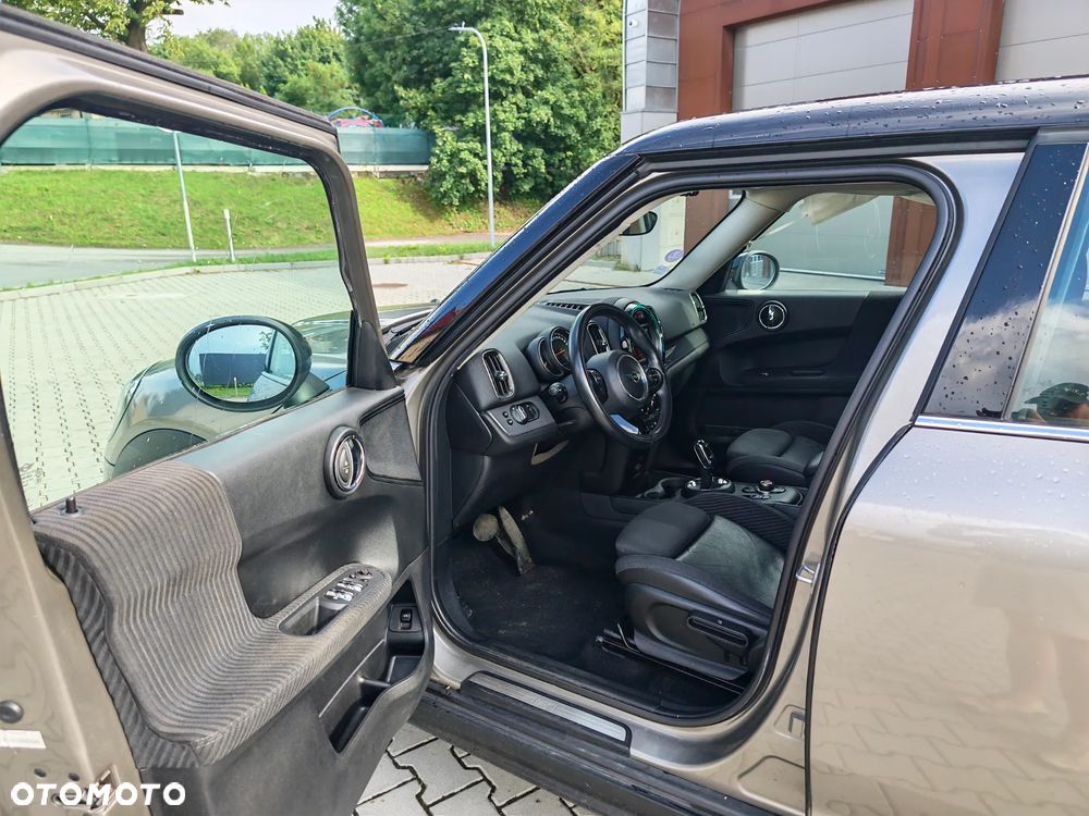 MINI Countryman Cooper Essential Trim - 35