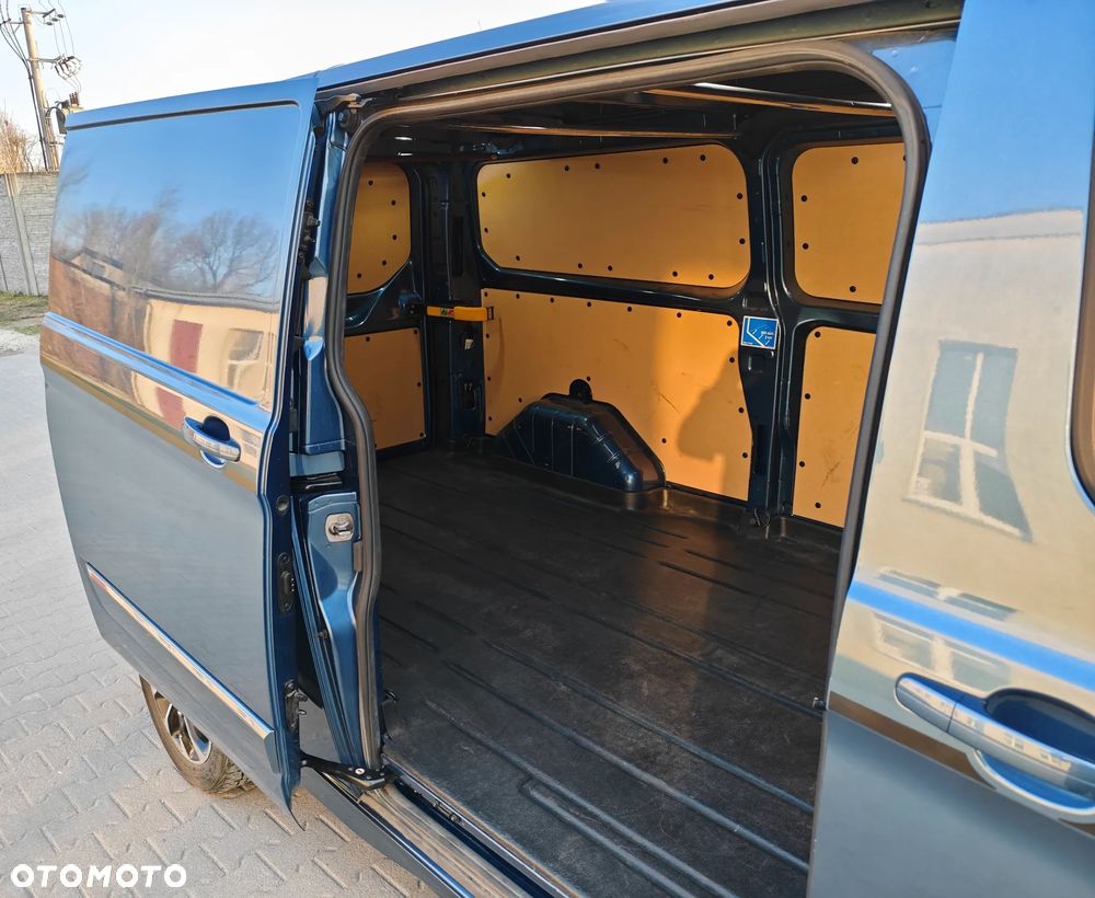 Ford Transit Custom - 10