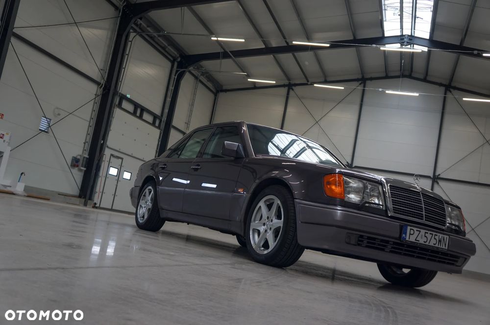 Mercedes-Benz W124 (1984-1993) - 20
