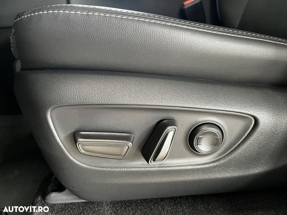 Toyota Land Cruiser 250 2.8l D-4D 204 CP A/T 7 locuri Luxury - 31