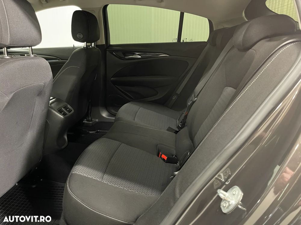 Opel Insignia Grand Sport 2.0 Start/Stop Aut. Elegance - 12