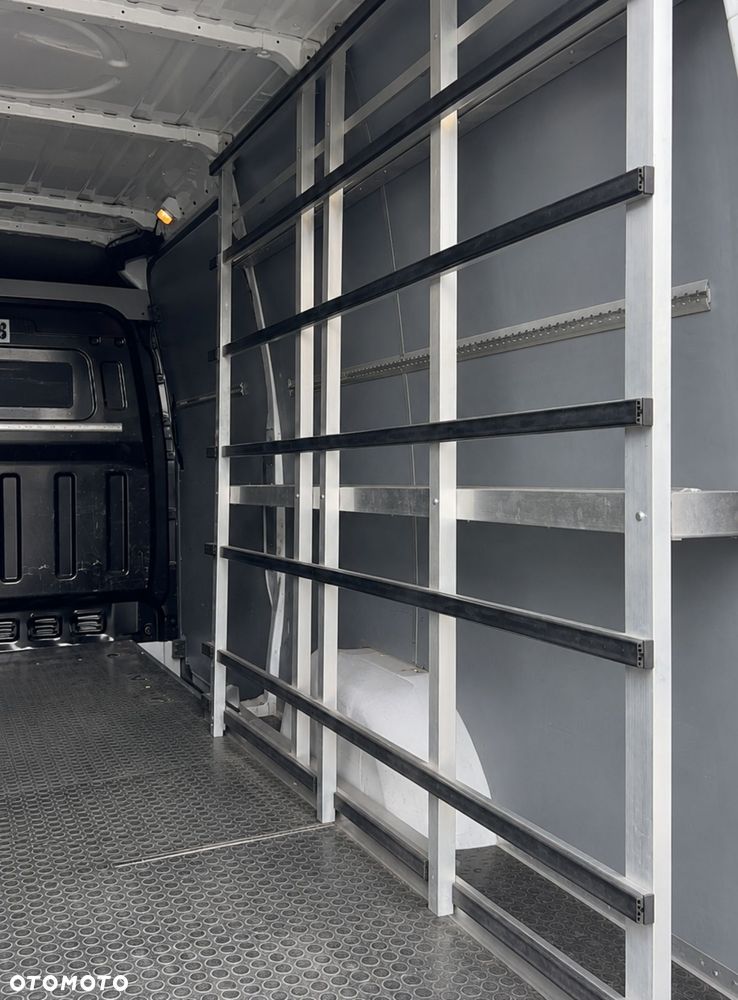 Hyundai H350 - 12