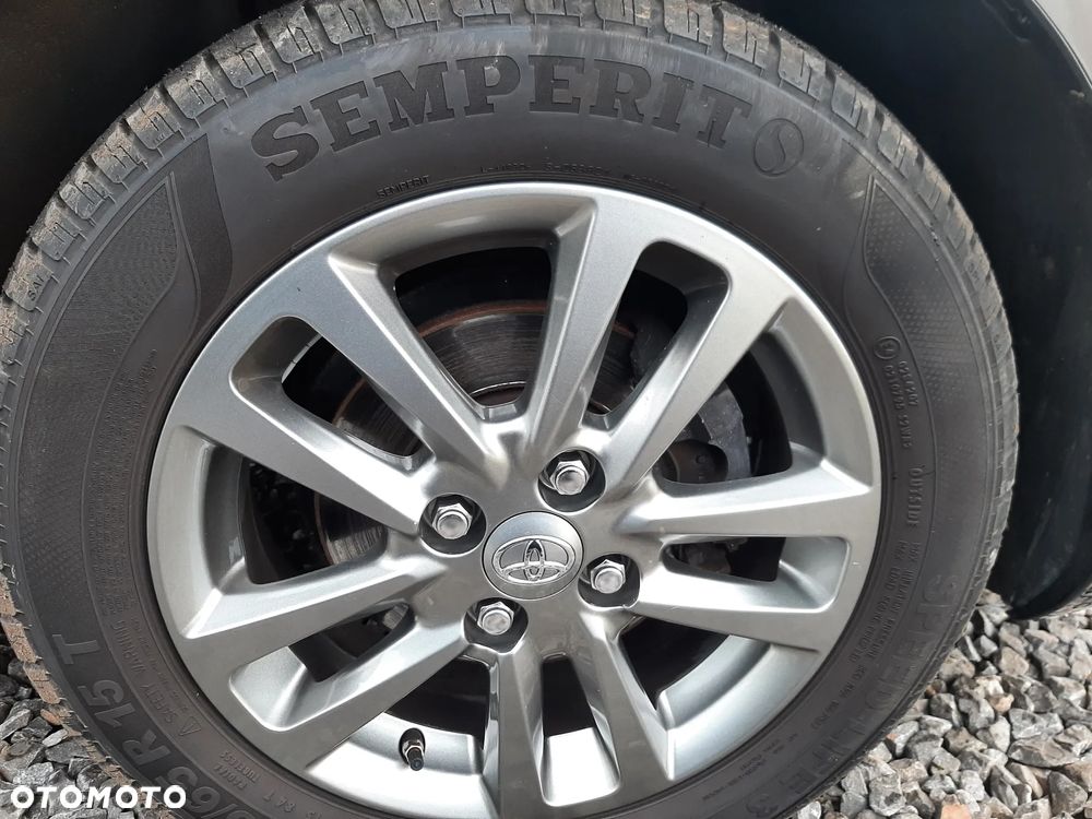 Toyota Yaris 1.33 VVT-i Edition - 17