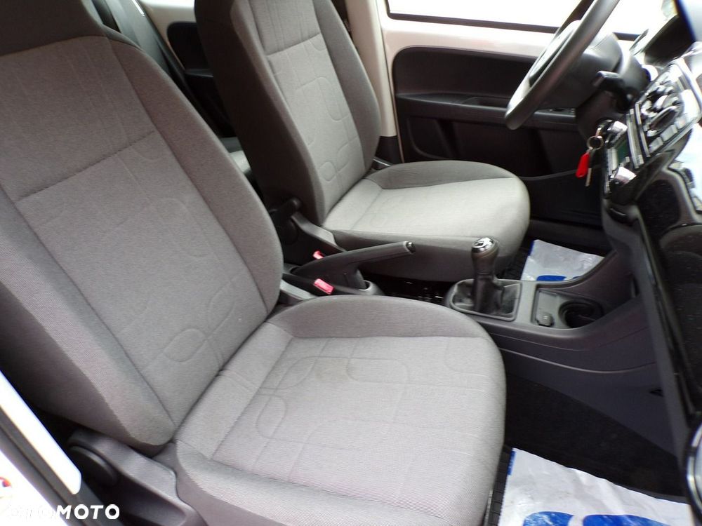 Volkswagen up! - 23