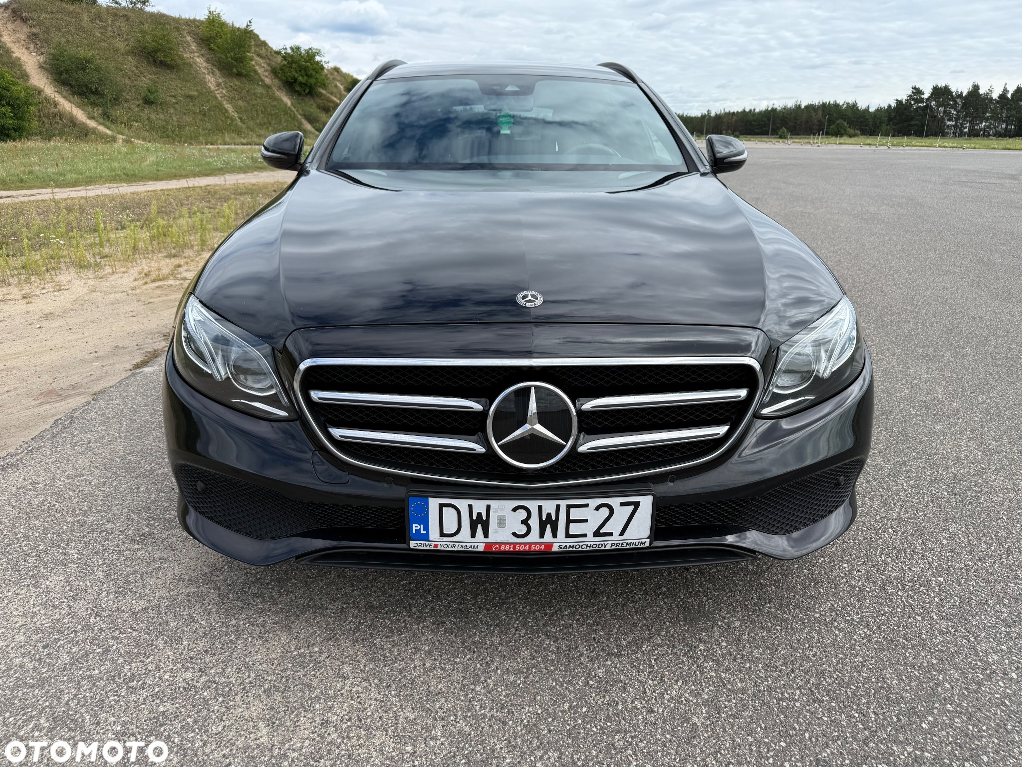 Mercedes-Benz Klasa E 220 d 4Matic T 9G-TRONIC Avantgarde - 2