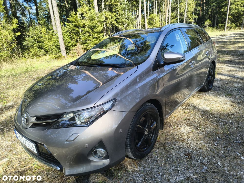 Toyota Auris 2.0 D-4D Executive - 3