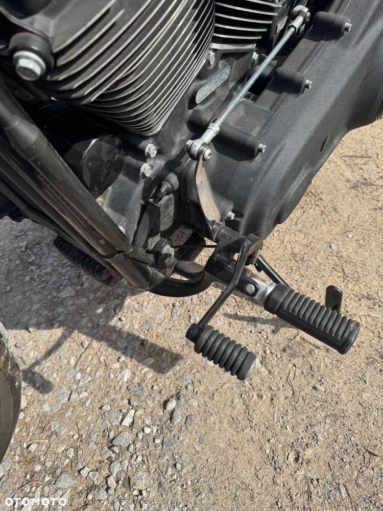 Harley-Davidson Softail Low Rider - 11