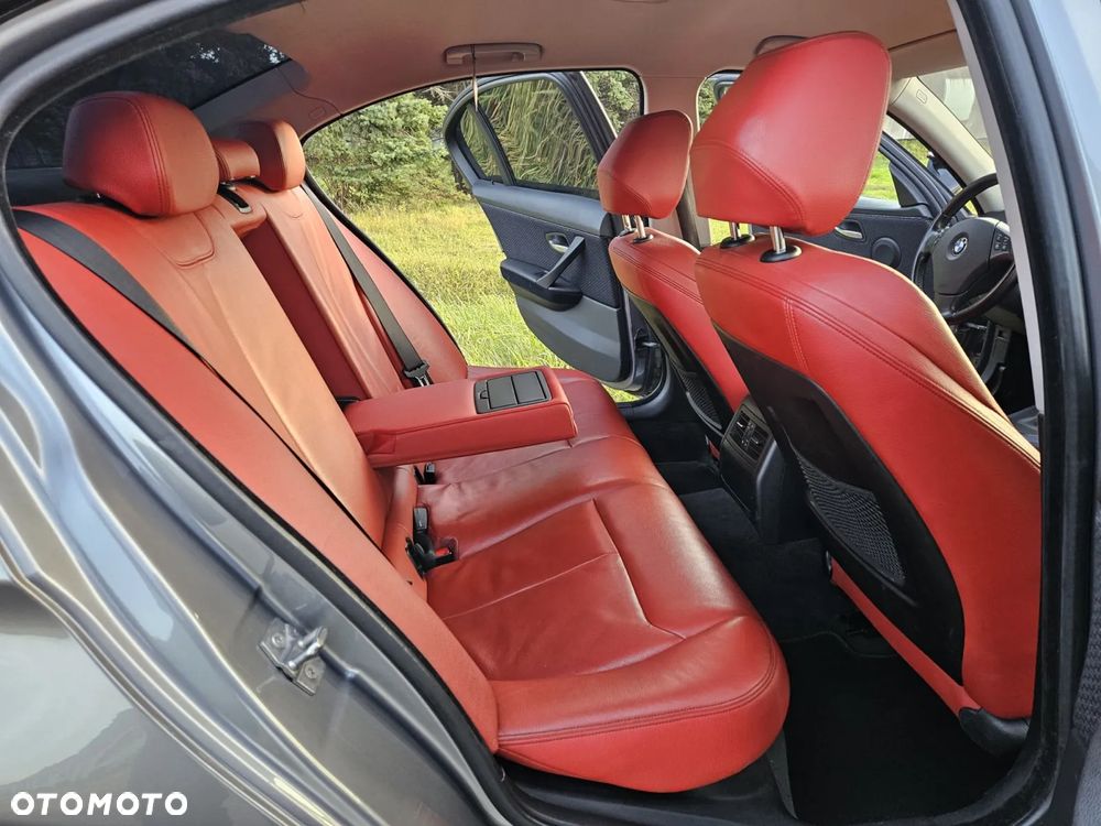 BMW Seria 3 318i - 22