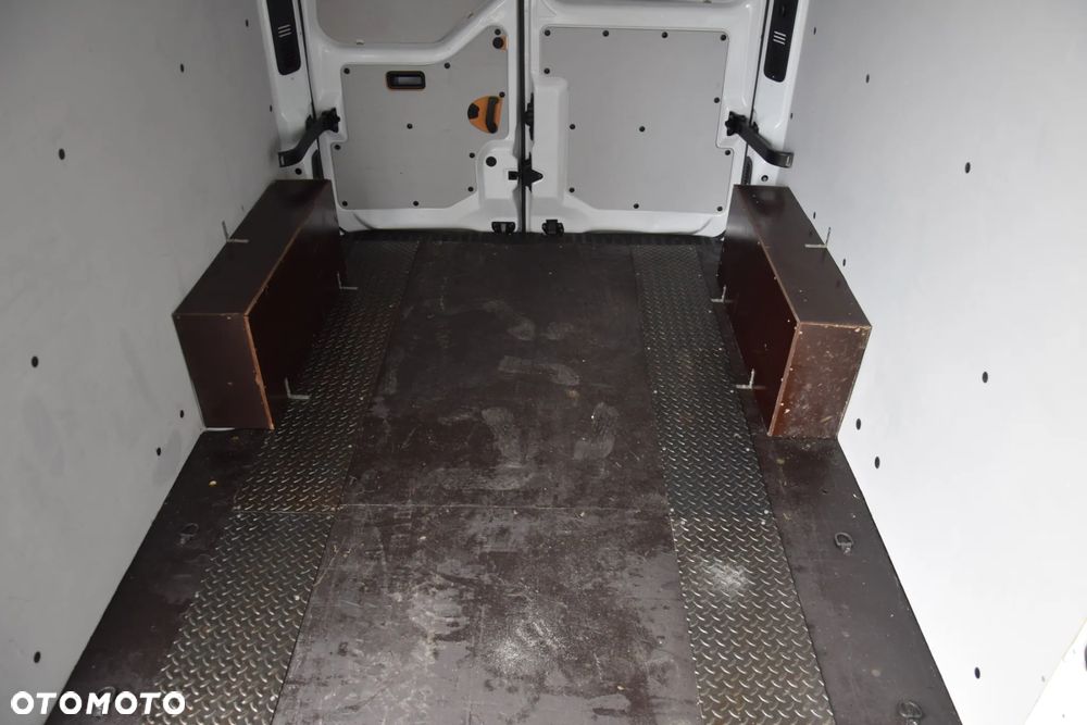 Renault MASTER / L3H2 / 2.3 - 150 KM / 3 OSOBY / DOSTAWCZE / BLASZAK / DUŻY WYŚWIETLACZ / KLIMA / TEMPOMAT / KAMERA COFANIA / HAK / SPROWADZONY - 23