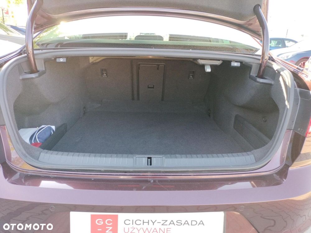 Volkswagen Passat 1.8 TSI BMT Comfortline DSG - 17