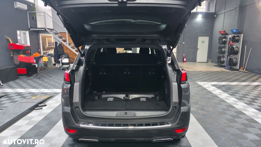 Peugeot 5008 PureTech 130 EAT8 Stop & Start GT - 10