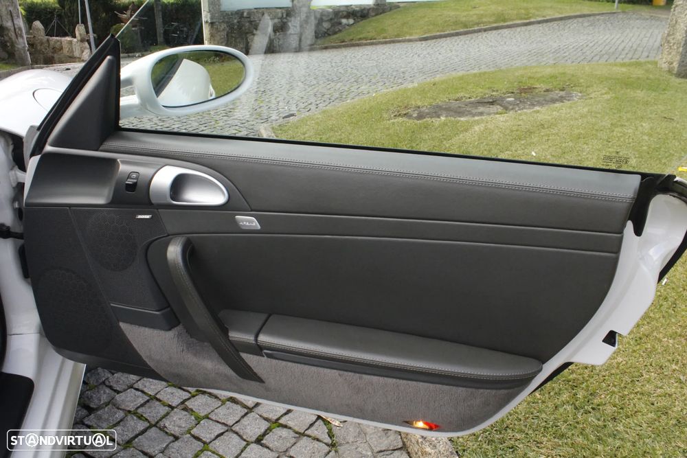 Porsche 911 (997) Turbo Cabriolet - 27