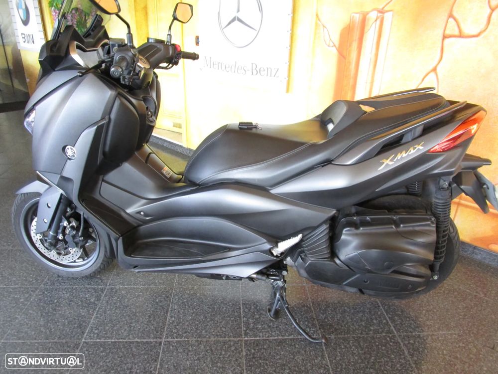 Yamaha X-Max - 5