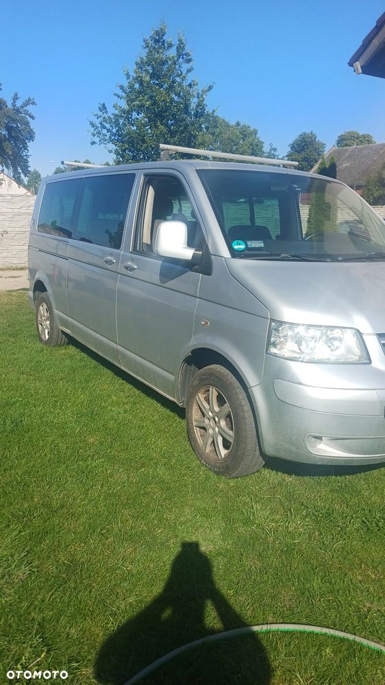 Volkswagen Caravelle - 9
