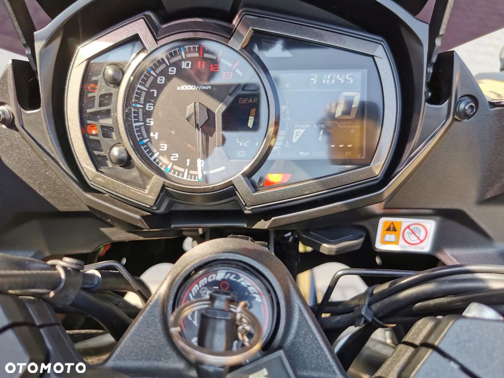 Kawasaki Ninja 1000 SX - 6