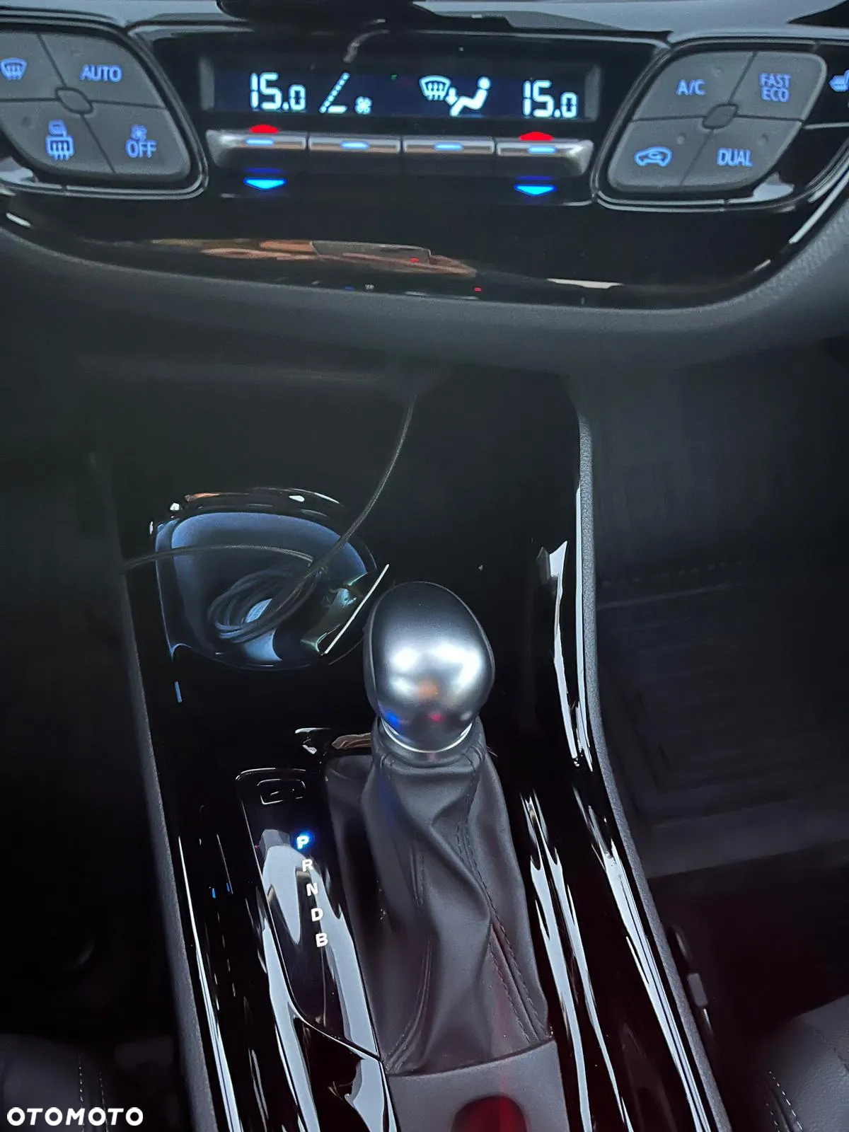 Toyota C-HR - 10