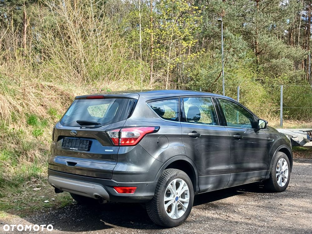 Ford Kuga 1.5 EcoBoost 2x4 Titanium - 12