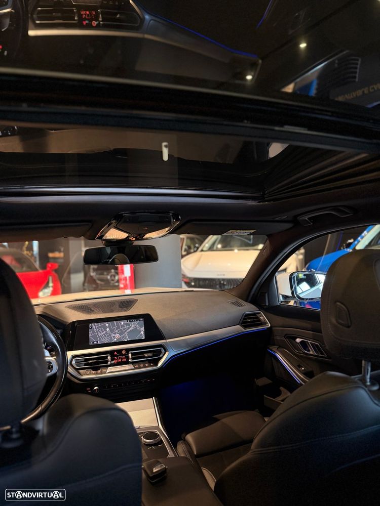 BMW 320 d Touring Pack Desportivo M Auto - 19