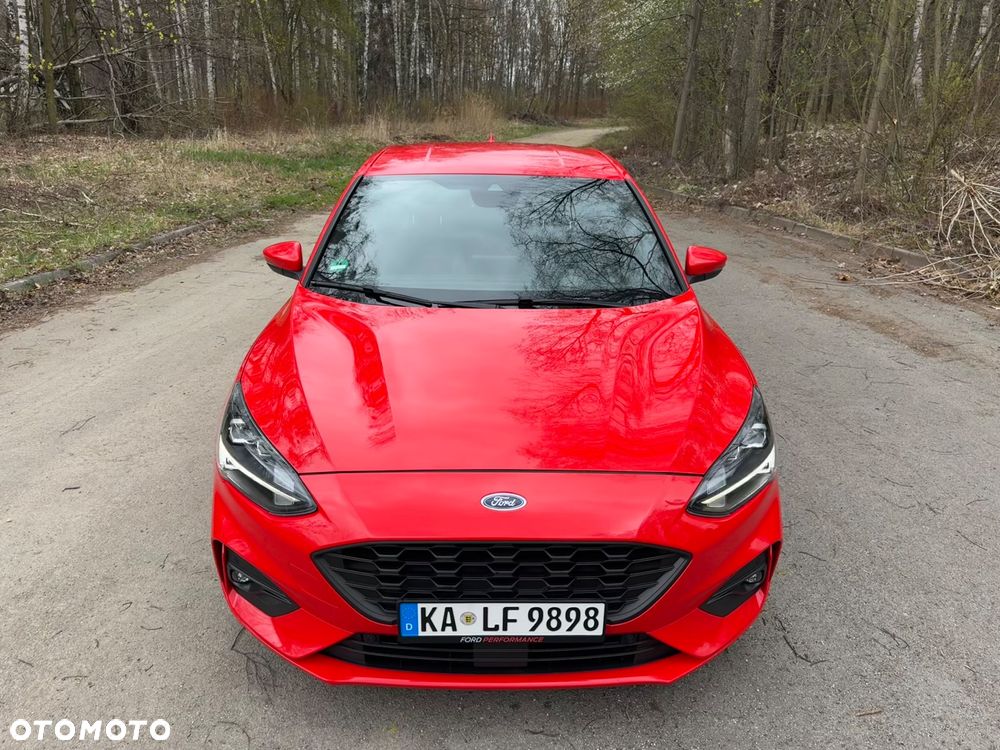 Ford Focus 1.5 EcoBlue Start-Stopp-System ST-LINE - 17