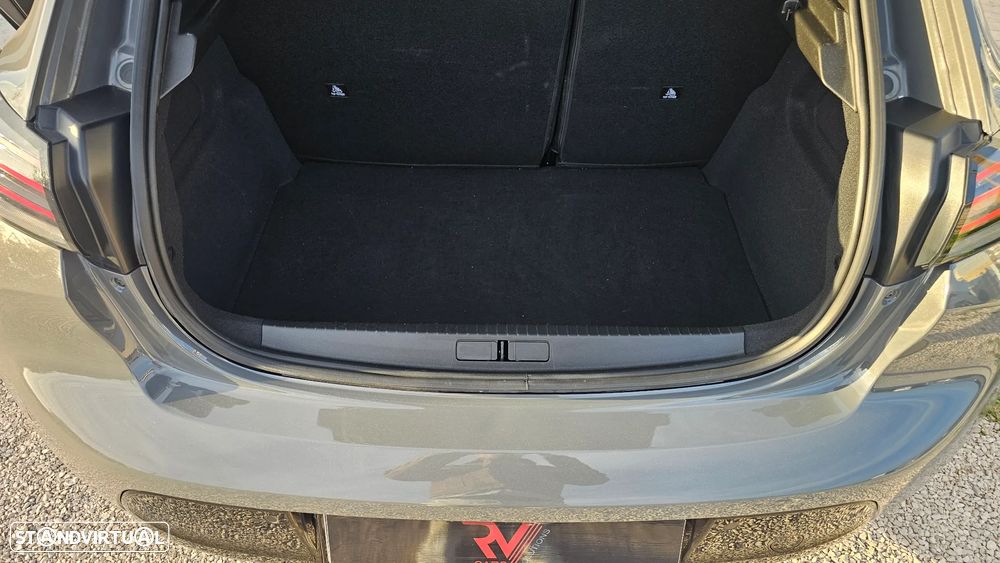 Peugeot 208 1.2 Hybrid Allure e-DCS6 - 31