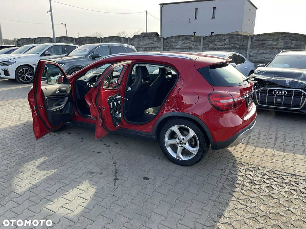Mercedes-Benz GLA 200 (CDI) d 4Matic 7G-DCT Style - 5