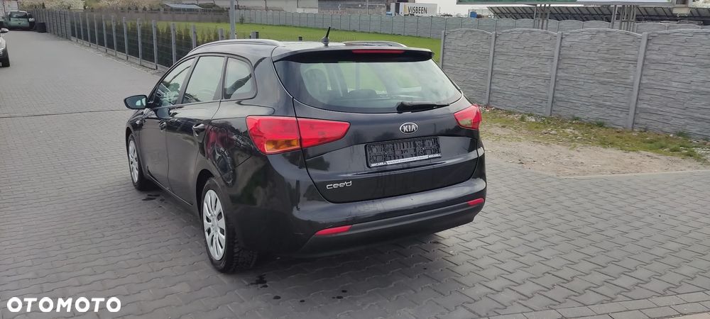 Kia Ceed 1.4 CVVT - 4