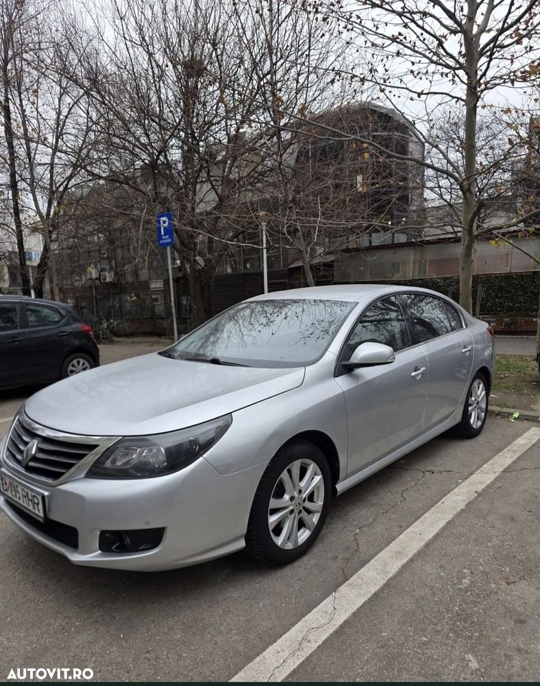 Renault Latitude - 2