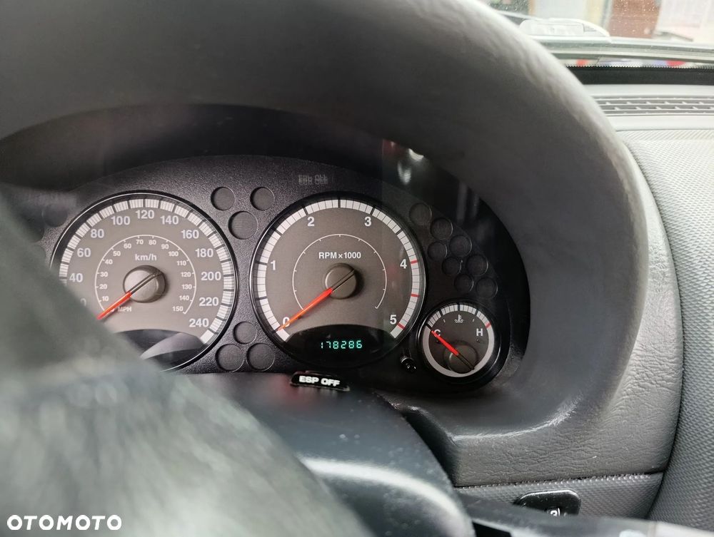 Jeep Cherokee 2.8 CRD Limited - 8