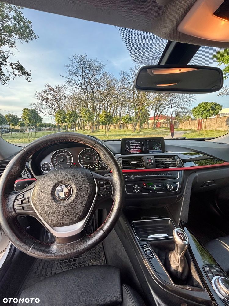 BMW Seria 3 318d Sport Line - 8