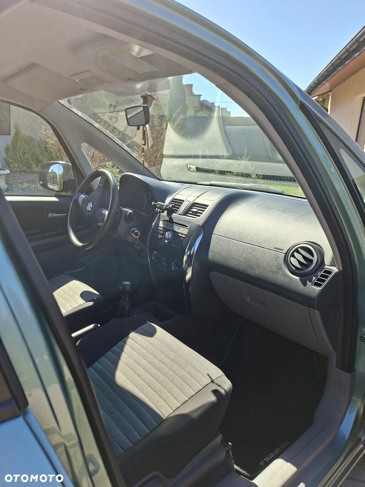 Suzuki SX4 - 8