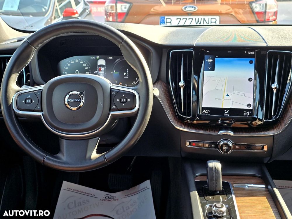 Volvo XC 60 Recharge T6 Twin Engine eAWD Inscription Expression - 17