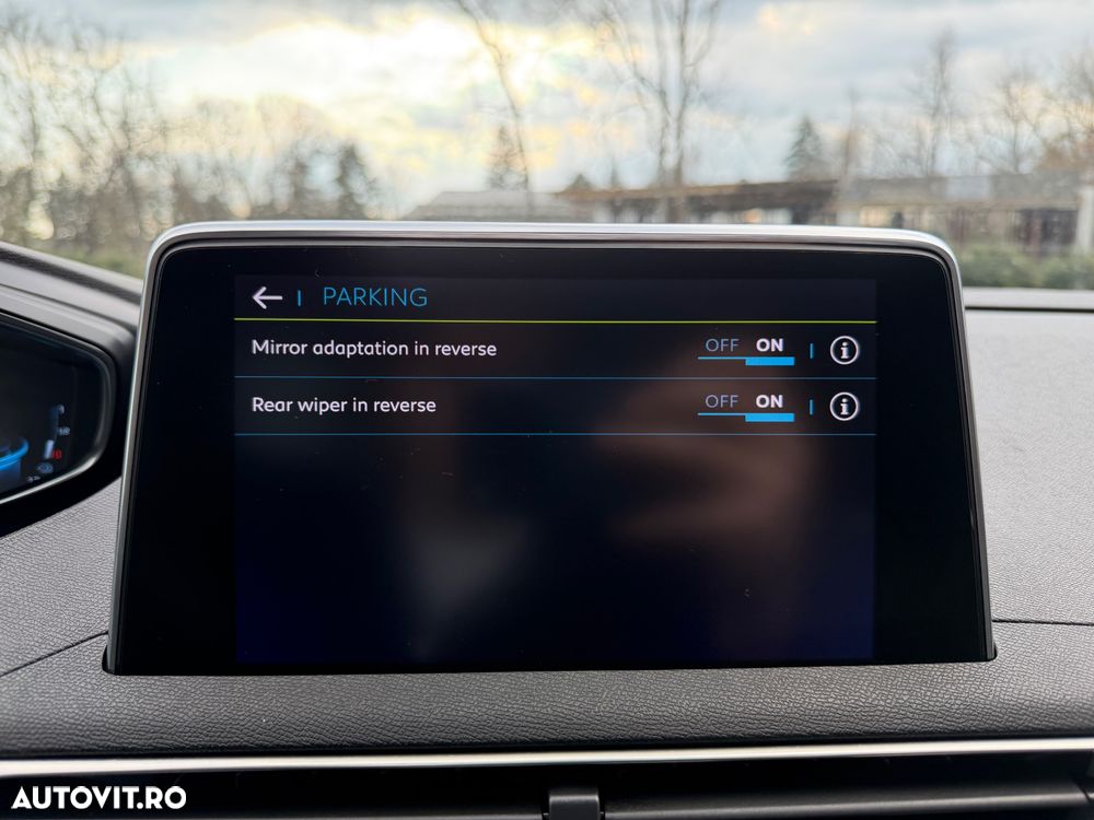 Peugeot 3008 225 e-EAT8 Allure - 24